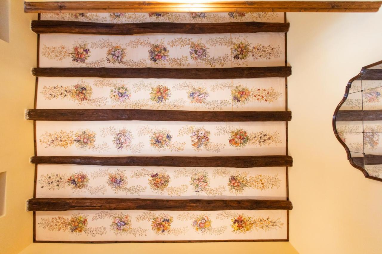 Palazzo Lauritano Hotel Аджерола Екстериор снимка